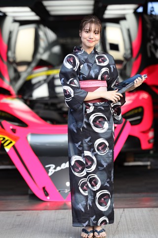 GTキッズウォーク: レースクイーン