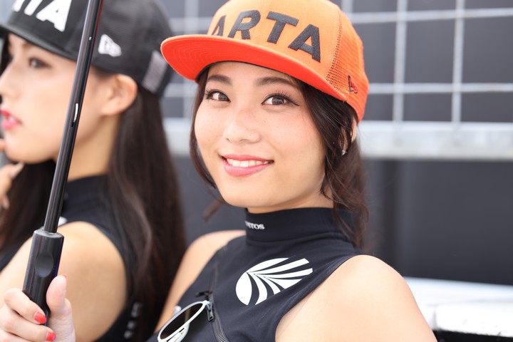 ピットウォーク: レースクイーン