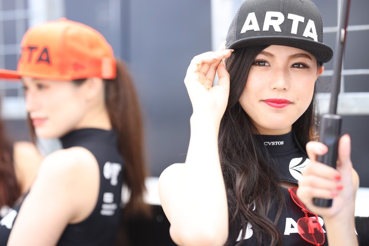 ピットウォーク: レースクイーン