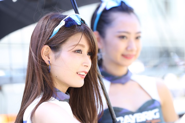 ピットウォーク: レースクイーン