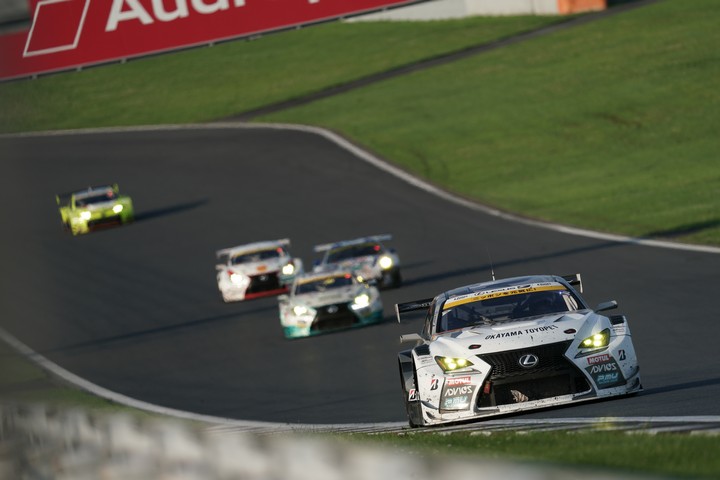 決勝レース: 阪口晴南（K-tunes RC F GT3）