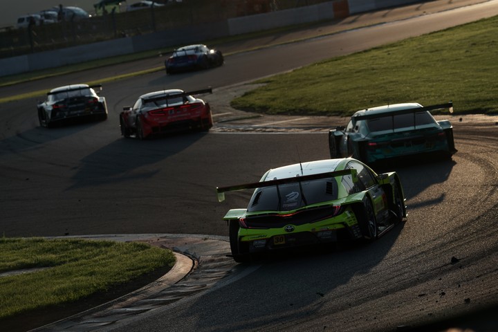 決勝レース: 永井宏明／織戸学／小高一斗組（TOYOTA GR SPORT PRIUS PHV apr GT）