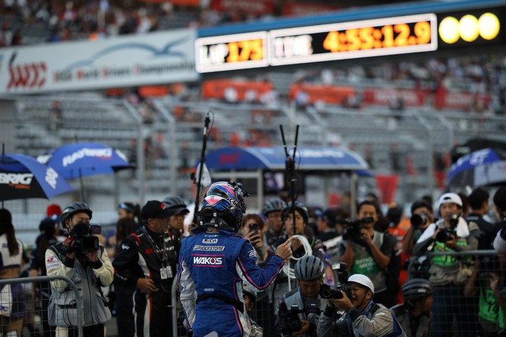 決勝レース: GT500クラスで優勝した大嶋和也と山下健太（LEXUS TEAM LEMANS WAKO'S）