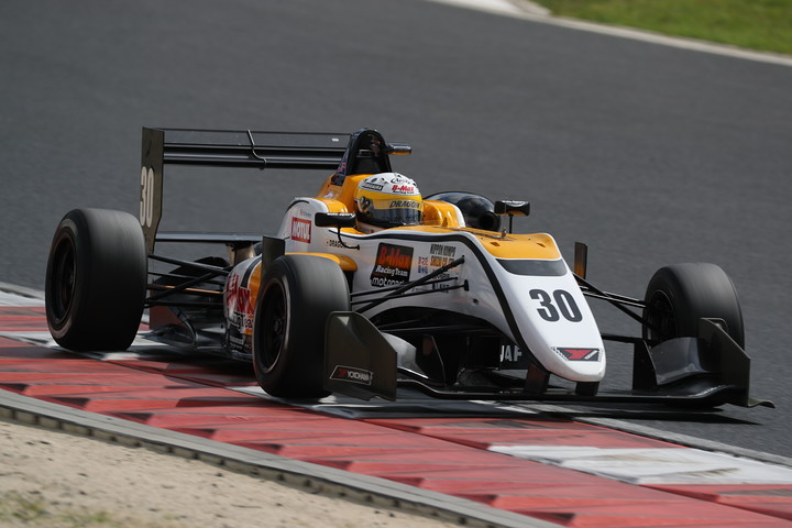 マスタークラス優勝はDRAGON（TEAM DRAGON F3）