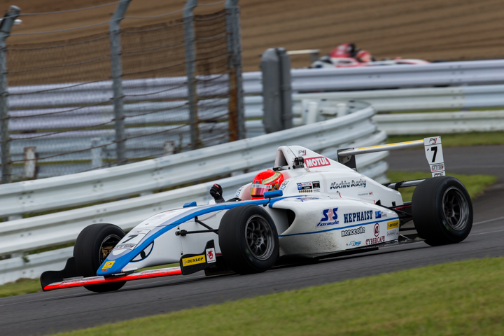 優勝は佐藤蓮（SRS/コチラレーシング）