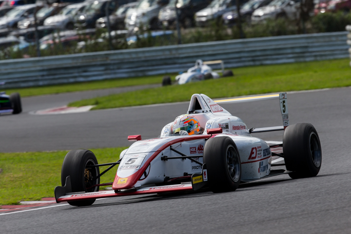 決勝2位は三宅淳詞（HFDP/SRS/コチラレーシング）