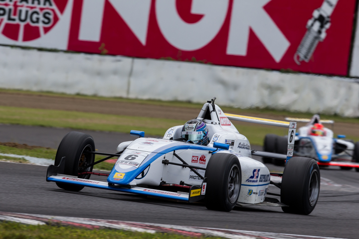 第11戦予選3位、第12戦予選8位の太田格之進（SRS/コチラレーシング）