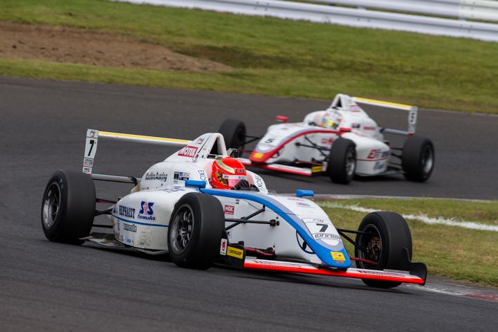 優勝は佐藤蓮（SRS/コチラレーシング）