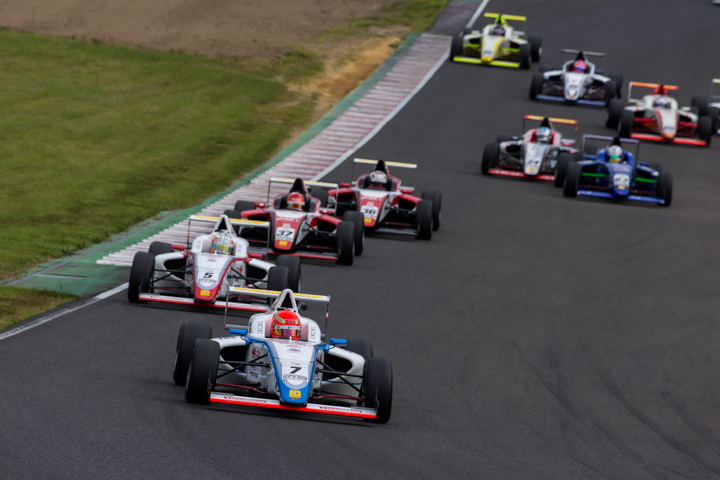 17周の決勝がスタートした