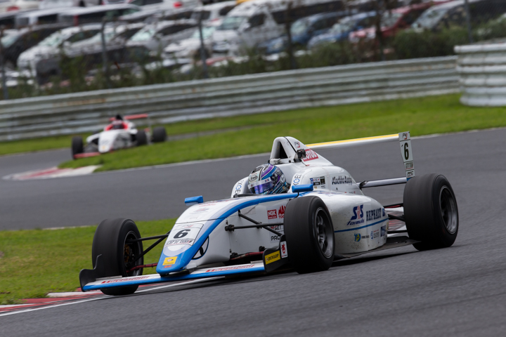 決勝3位は太田格之進（SRS/コチラレーシング）