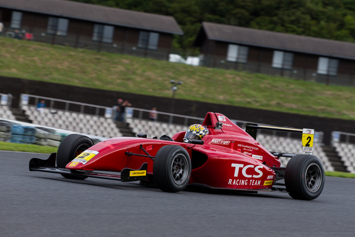 第9戦、第10戦ともインディペンデントカップPPの仲尾恵史（TCS Racing Team）