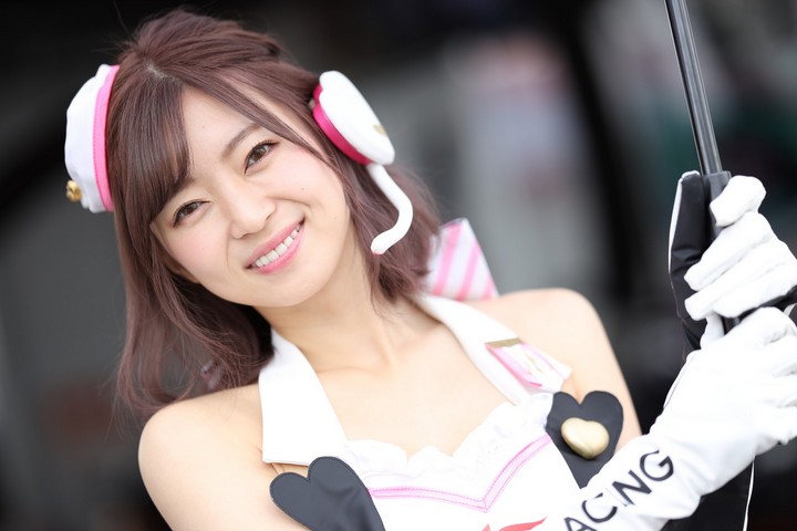 ピットウォーク: レースクイーン