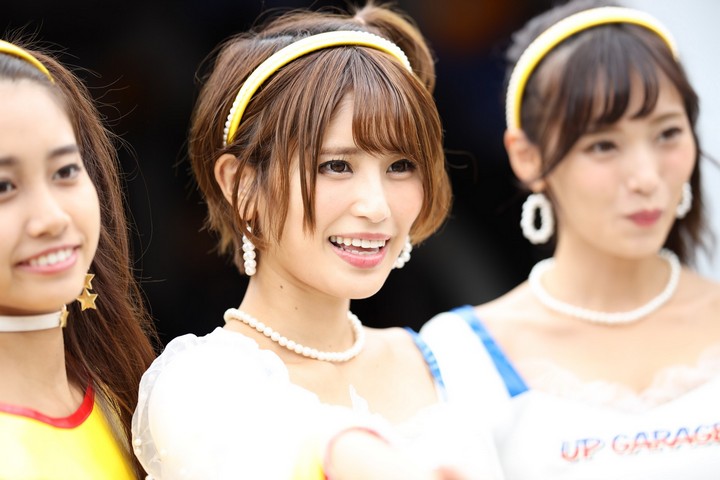 ピットウォーク: レースクイーン