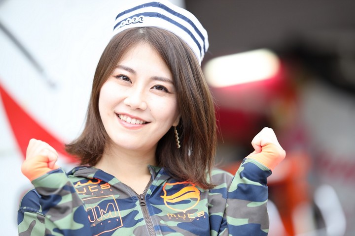 GTキッズウォーク: レースクイーン