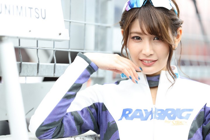 ピットウォーク: レースクイーン