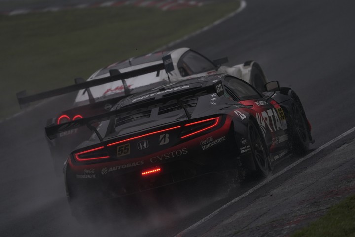 決勝レース: 高木真一／福住仁嶺組（ARTA NSX GT3）
