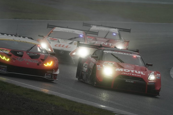 決勝レース: 松田次生（MOTUL AUTECH GT-R）