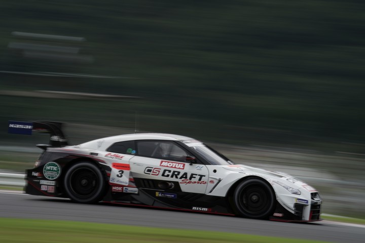 公式練習: 平手晃平／フレデリック・マコヴィッキィ組（CRAFTSPORTS MOTUL GT-R）