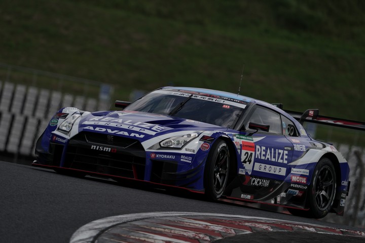 公式練習: 高星明誠（リアライズコーポレーションADVAN GT-R）