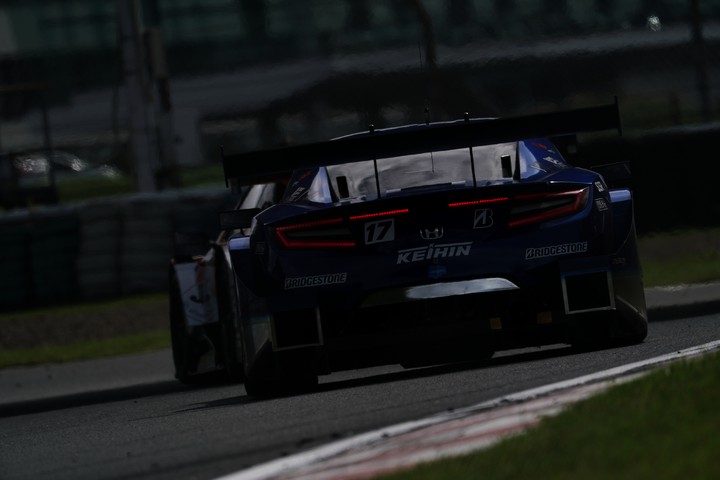 公式練習: 塚越広大／ベルトラン・バゲット組（KEIHIN NSX-GT）