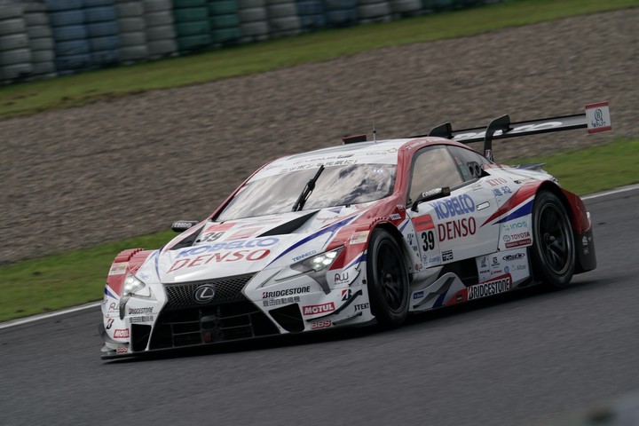 公式練習: 中山雄一（DENSO KOBELCO SARD LC500）