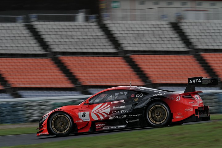 公式練習: 野尻智紀／伊沢拓也組（ARTA NSX-GT）