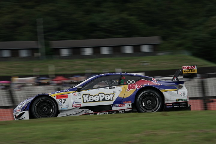 公式練習: 平川亮／ニック・キャシディ組（KeePer TOM'S LC500）