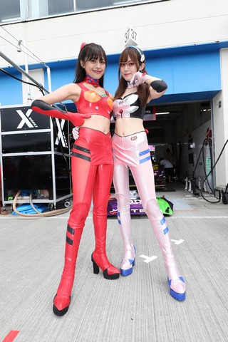 ピットウォーク: レースクイーン