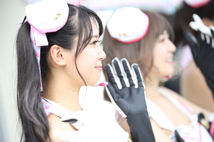 ピットウォーク: レースクイーン