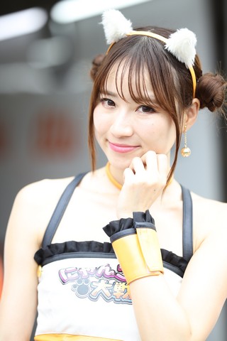 ピットウォーク: レースクイーン