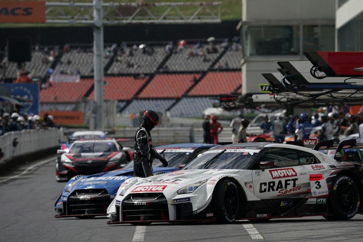 公式予選: 平手晃平（CRAFTSPORTS MOTUL GT-R）