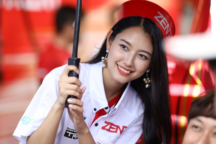 GTキッズウォーク: レースクイーン