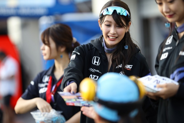 GTキッズウォーク: レースクイーン