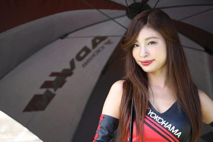 ピットウォーク: レースクイーン