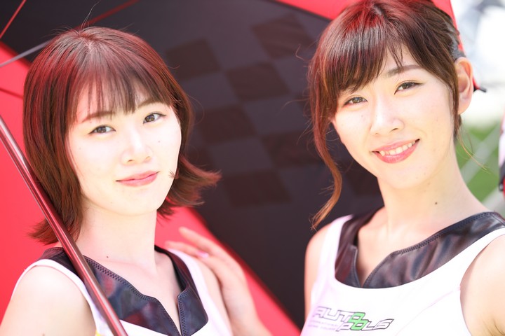 ピットウォーク: レースクイーン