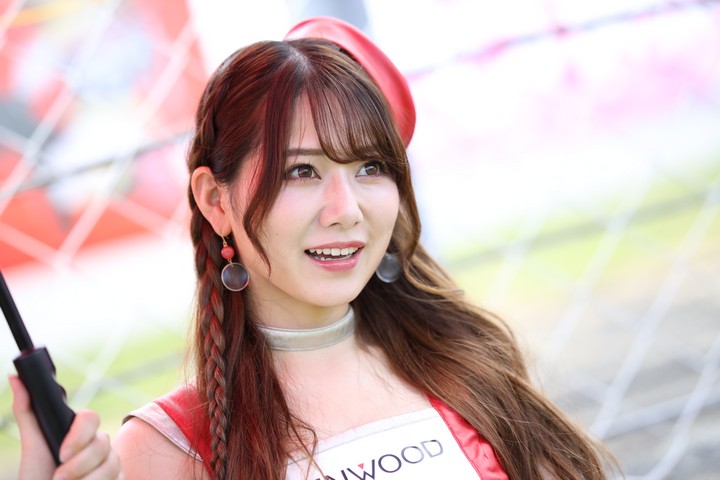 ピットウォーク: レースクイーン