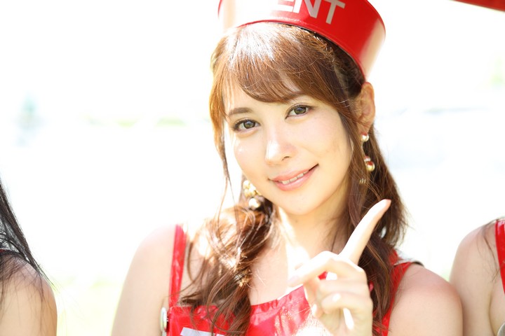 ピットウォーク: レースクイーン