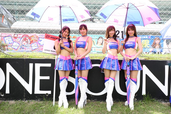 ピットウォーク: レースクイーン