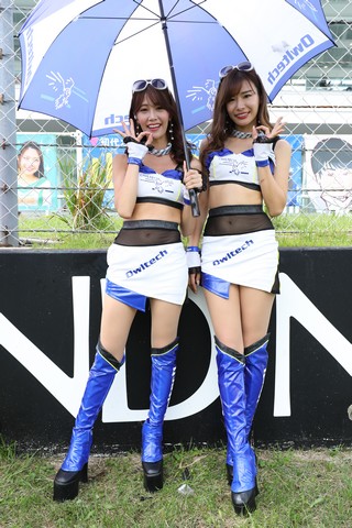 ピットウォーク: レースクイーン