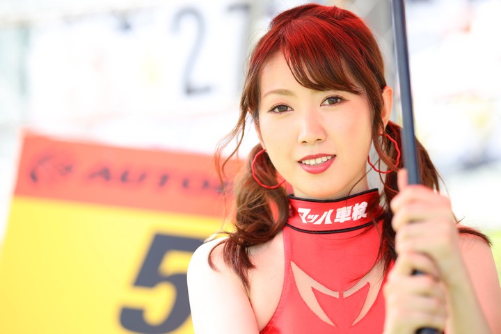 ピットウォーク: レースクイーン