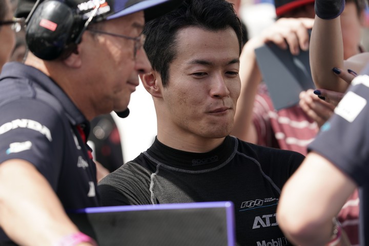 スタート進行: 山本尚貴（TEAM KUNIMITSU）