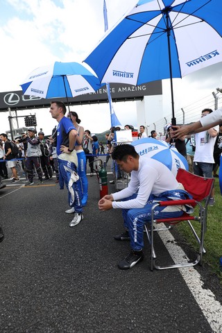 スタート進行: 塚越広大（KEIHIN REAL RACING）