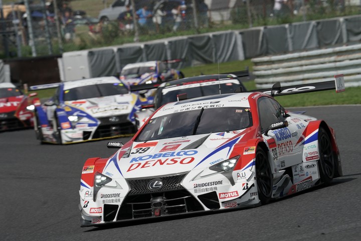 決勝レース: ヘイッキ・コバライネン（DENSO KOBELCO SARD LC500）