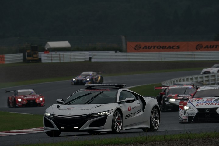 決勝レース: セーフティーカーが導入された