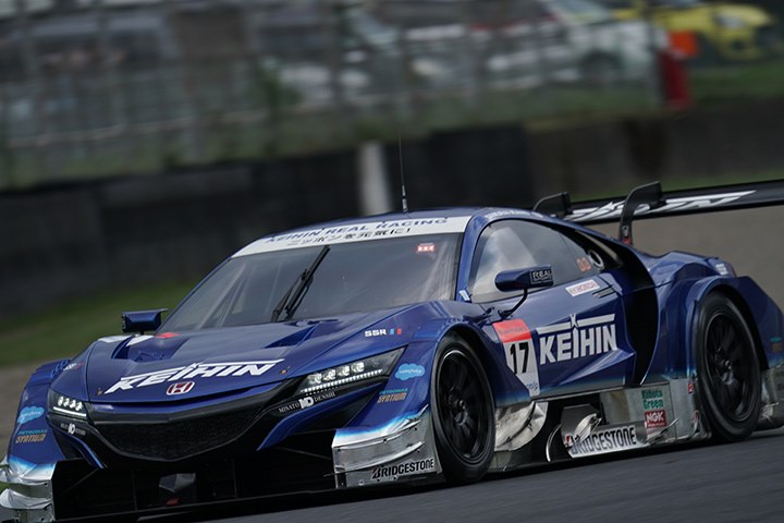 GT500クラスポールポジションは塚越広大／ベルトラン・バゲット組（KEIHIN NSX-GT）