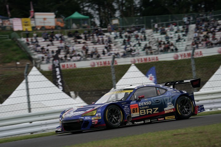 GT300クラスポールポジションは井口卓人／山内英輝組（SUBARU BRZ R&D SPORT）