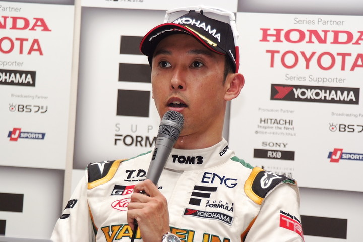 決勝記者会見: 2位の中嶋一貴（VANTELIN TEAM TOM’S）