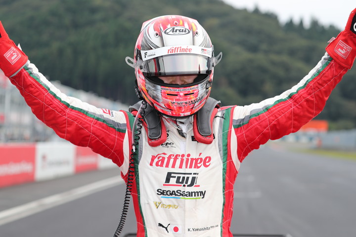 優勝した優勝した山下健太（KONDO RACING）