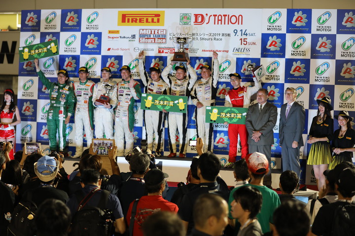 ST-5クラスの表彰式