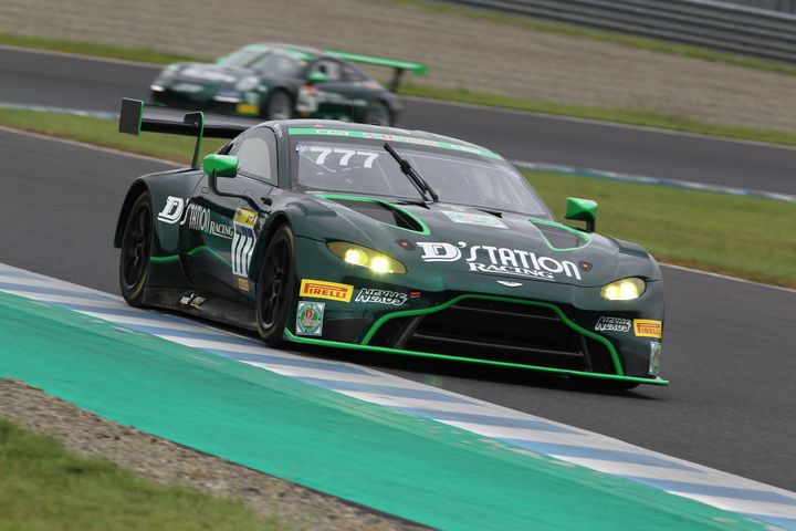 総合＆ST-Xクラスのポールポジションは星野敏／藤井誠暢／近藤翼組（D'station Vantage GT3）